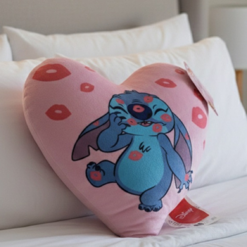 NWT Disney Shy Stitch Kisses heart-shaped stuffed toy pillow 12”